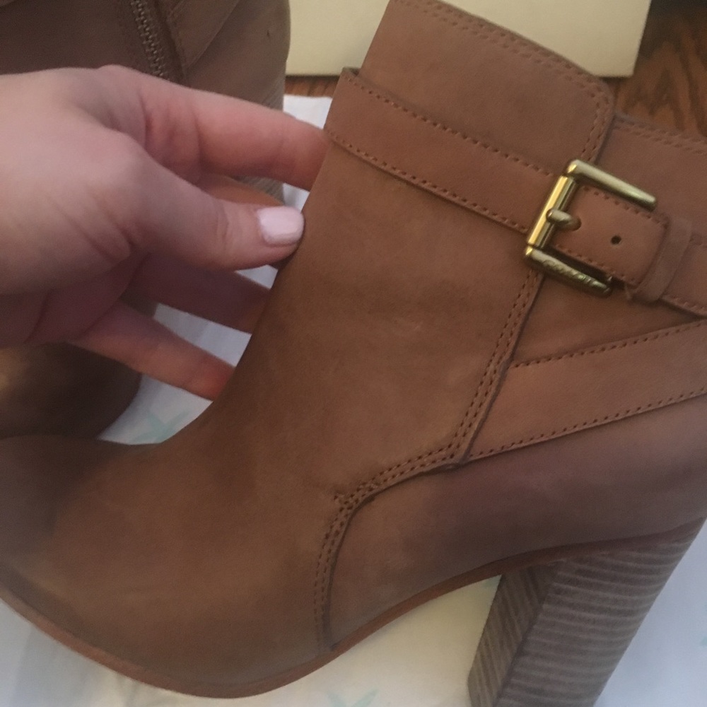 Coach - Tulah Nubuck Leather Boot (Brown)